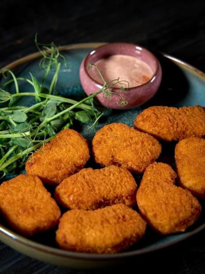 Нагетси з куркою із м’яким соусом •